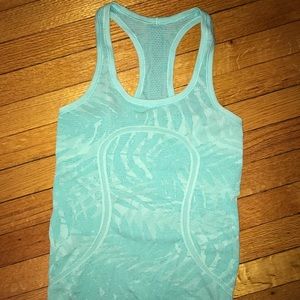 Lululemon workout tank top